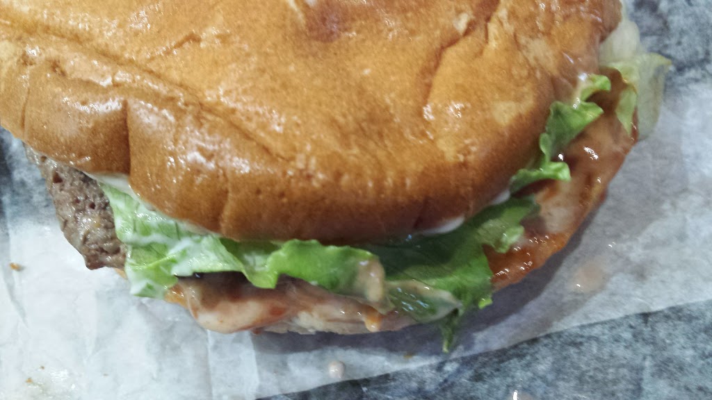 CARLS JR. | 1920 Victoria Ave E, Regina, SK S4N 7K3, Canada | Phone: (306) 779-2275
