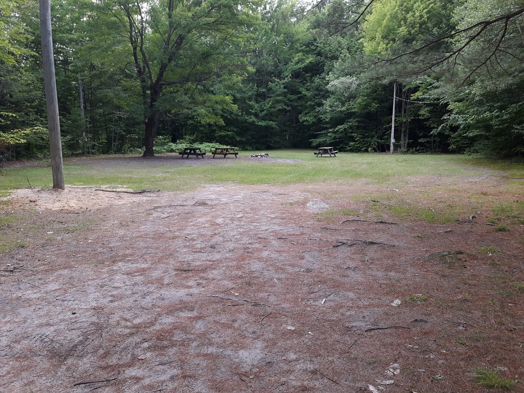 Camping du Lac Sandysun | 1935 Chemin Grimshaw, Hinchinbrooke, QC J0S 1E0, Canada | Phone: (450) 827-1082