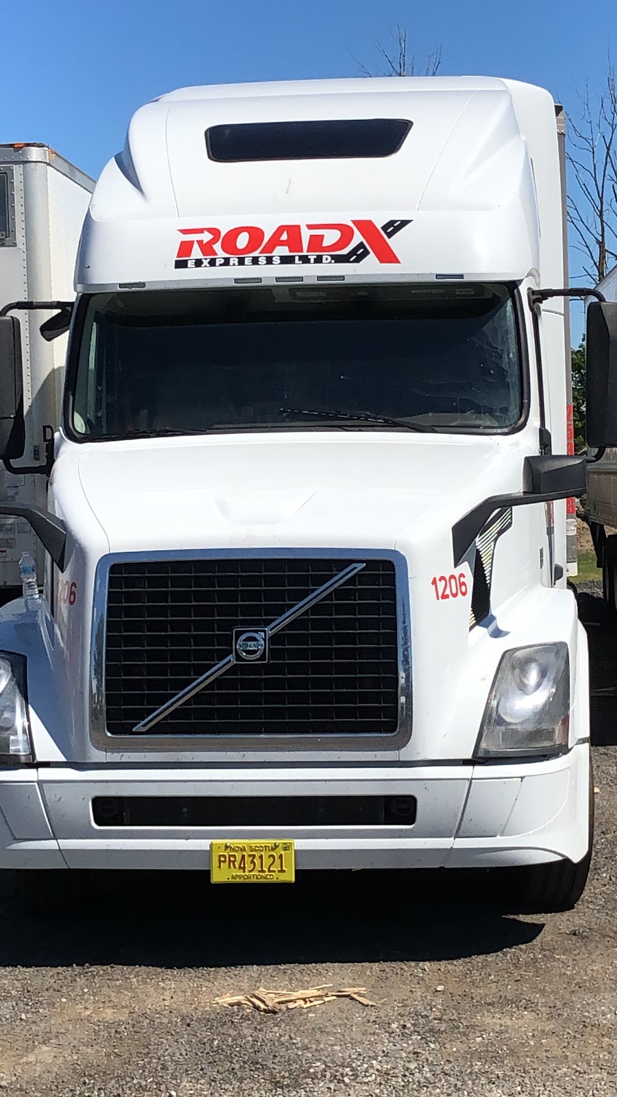 Roadx Express Ltd. | 8116 Esquesing Line, Milton, ON L9T 2X9, Canada | Phone: (888) 907-0634