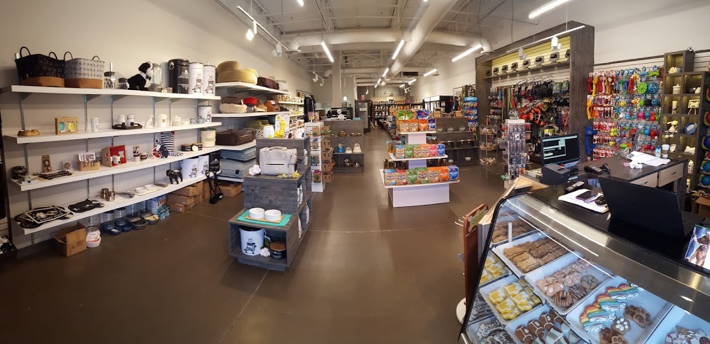 Bark & Fitz | 2501 Prince Michael Dr d2, Oakville, ON L6H 0E9, Canada | Phone: (905) 257-4700