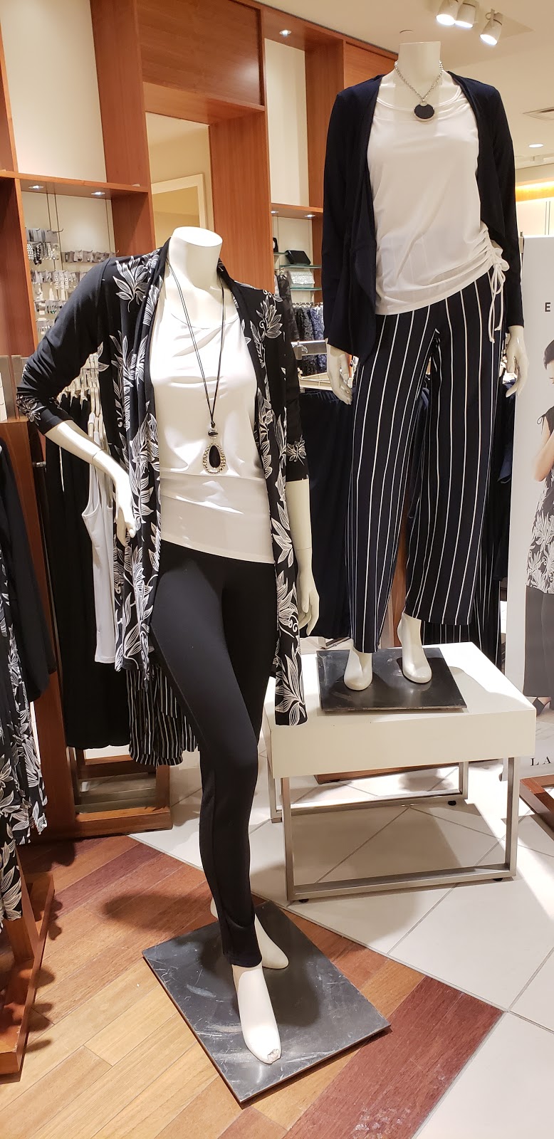 Laura | 509 Bayfield St, Barrie, ON L4M 4Z8, Canada | Phone: (705) 730-5583