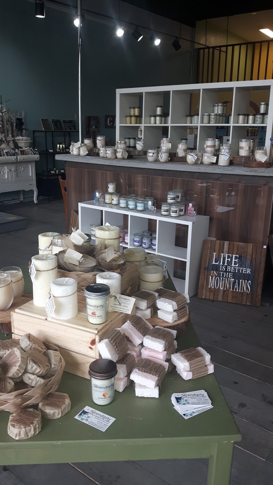 Serendipity SOY Candle Factory and Marketplace | 453 Hume St, Collingwood, ON L9Y 1W8, Canada | Phone: (705) 443-8621