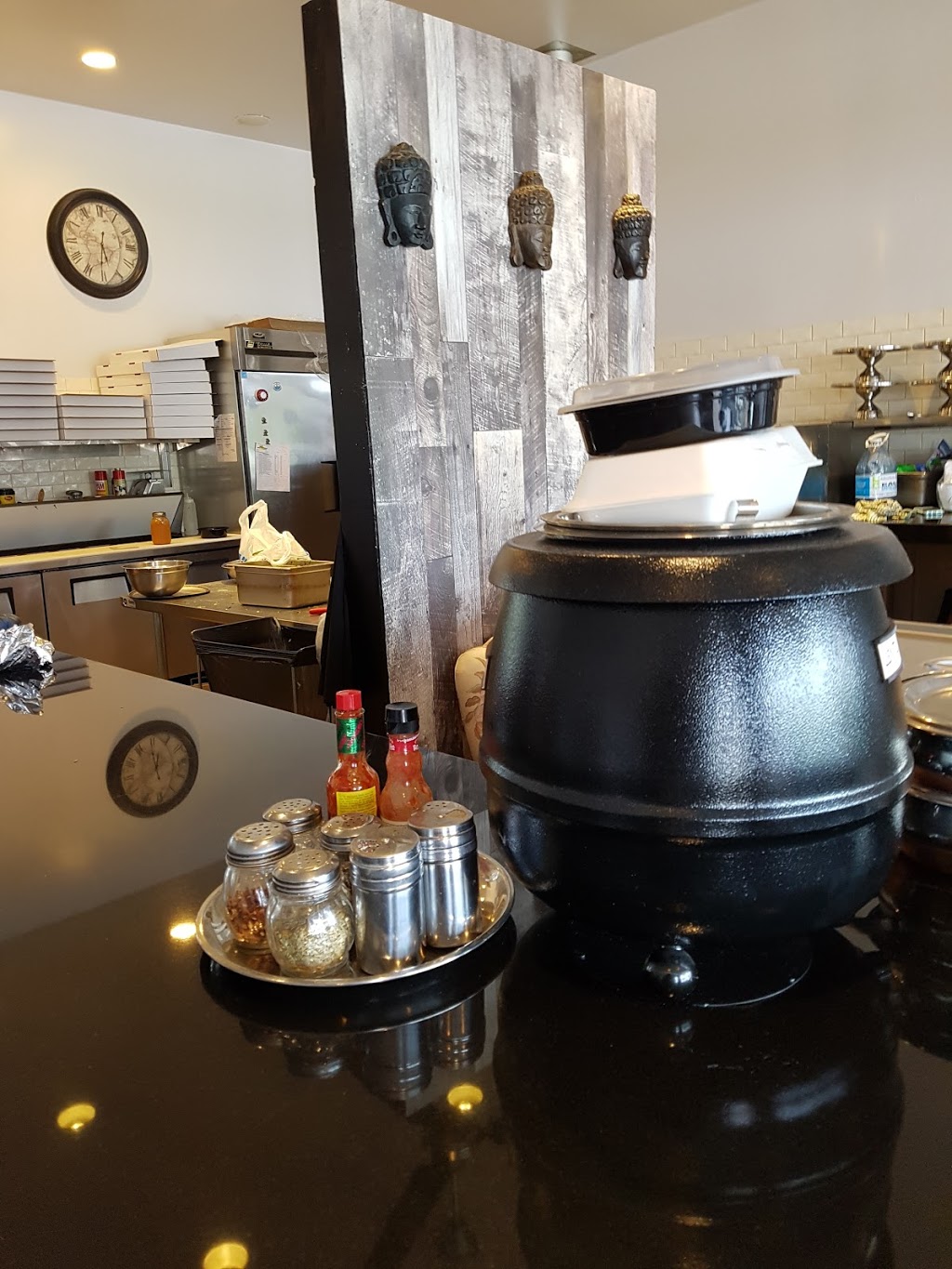 Spicy Kitchen & Pizzeria | 6048 ON-9 #17, Schomberg, ON L0G 1T0, Canada | Phone: (905) 939-7333