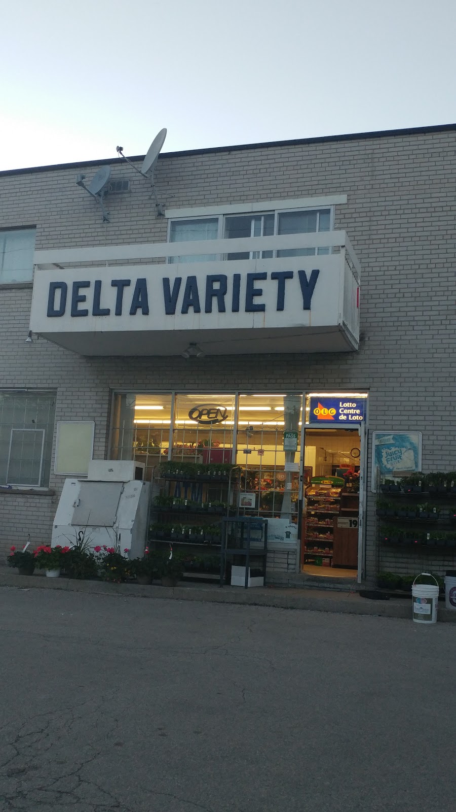 Delta Variety | 422 Horner Ave, Etobicoke, ON M8W 3R9 Horner Ave, Etobicoke, ON M8W 3R9, Canada | Phone: (416) 201-3030