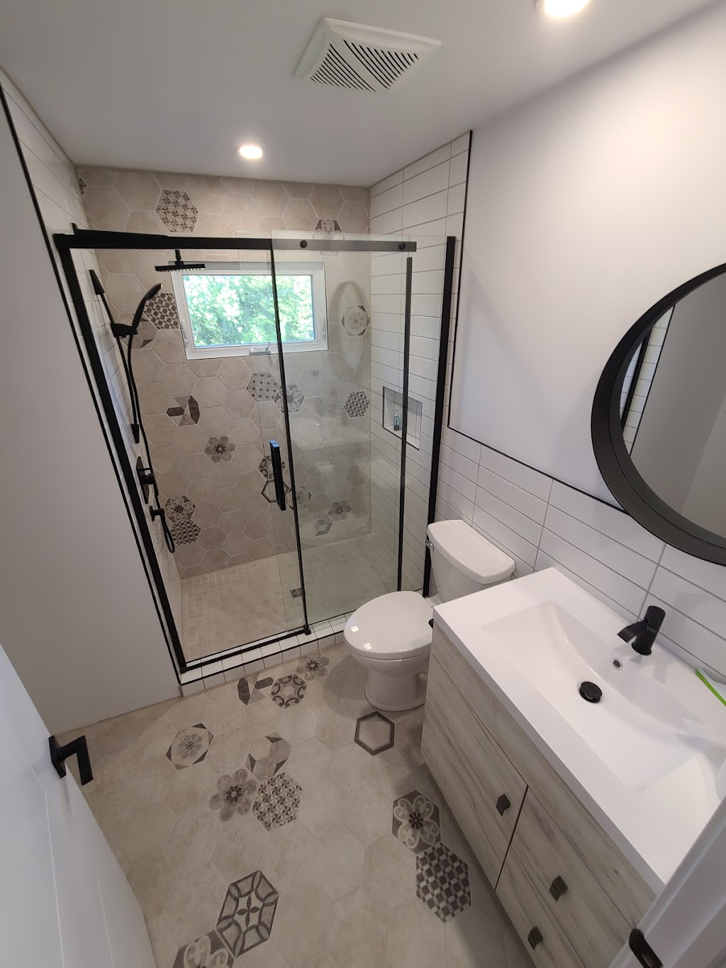 Renovo Solutions | 963A Av. Rose-de-Lima, Laval, QC H7E 2S8, Canada | Phone: (514) 928-1278