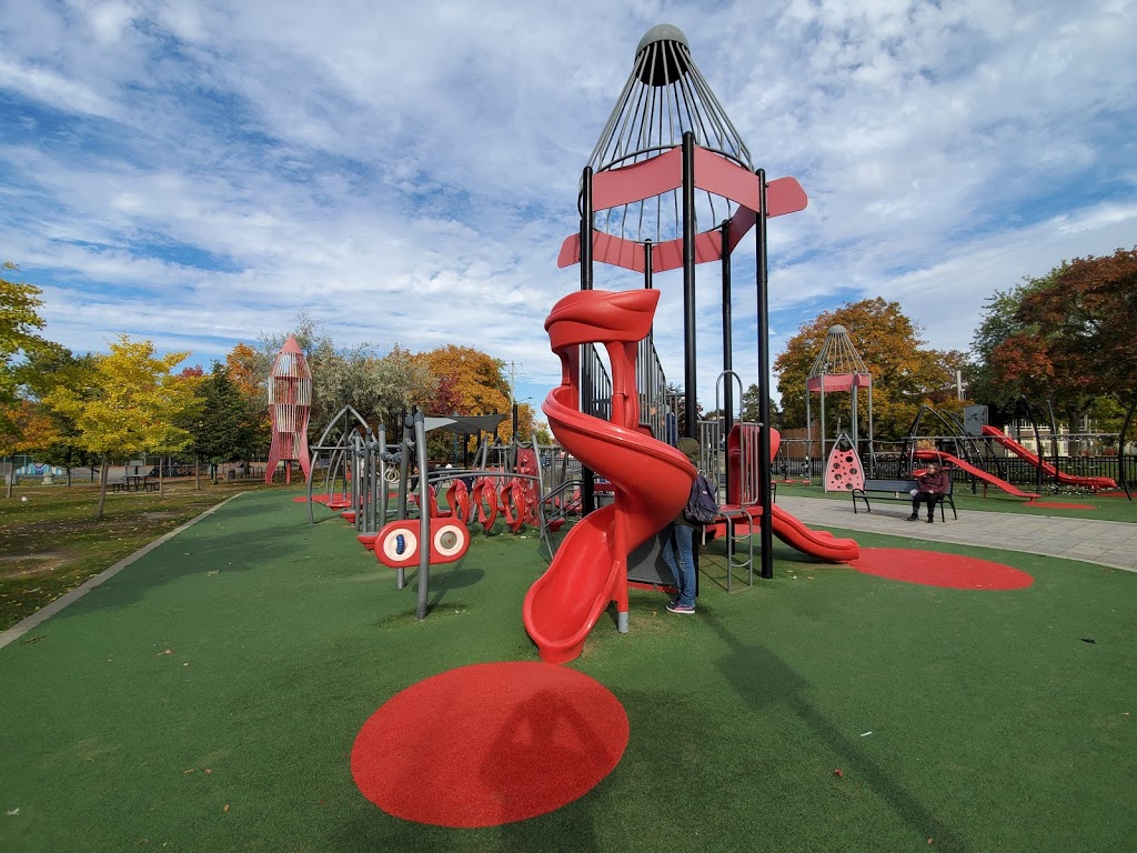 Parc Wilfrid-Bastien | 8255 Boulevard Lacordaire, Saint-Léonard, QC H1R 3B1, Canada | Phone: (514) 872-0311