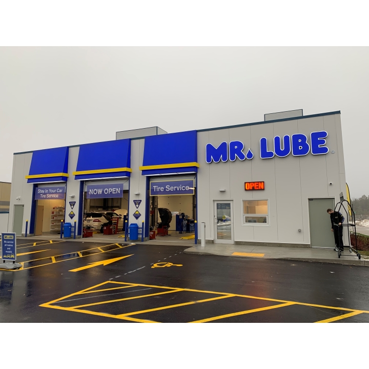 Mr. Lube + Tires | 3287 Monarch Dr, Orillia, ON L3V 7W7, Canada | Phone: (705) 326-5823
