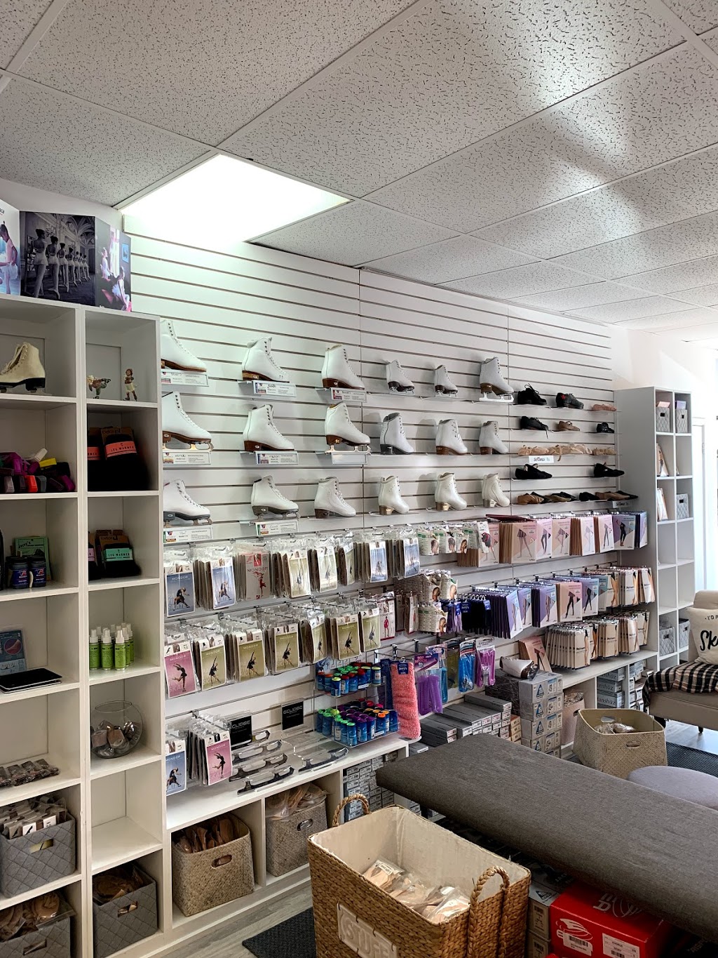 Pointe & Pick | 1615 N Routledge Park #7A, London, ON N6H 5L6, Canada | Phone: (226) 213-5152
