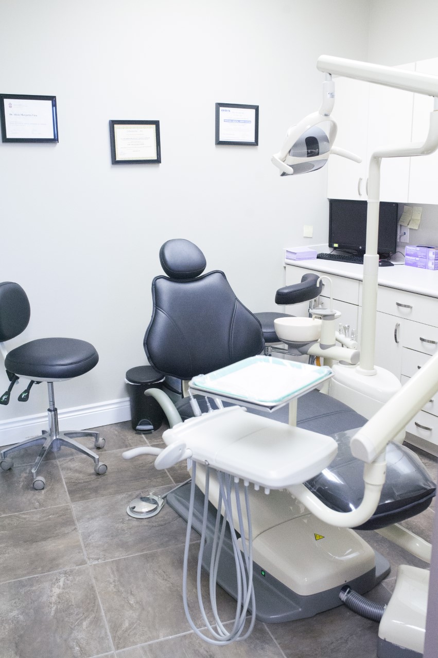 Holland River Dental - Bradford | 27 John St W, Bradford, ON L3Z 2B3, Canada | Phone: (289) 803-8885