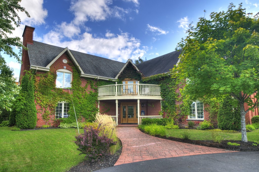 CENTURY 21 Estrie | 2316 Rue Principale O, Magog, QC J1X 0J1, Canada | Phone: (819) 868-6000
