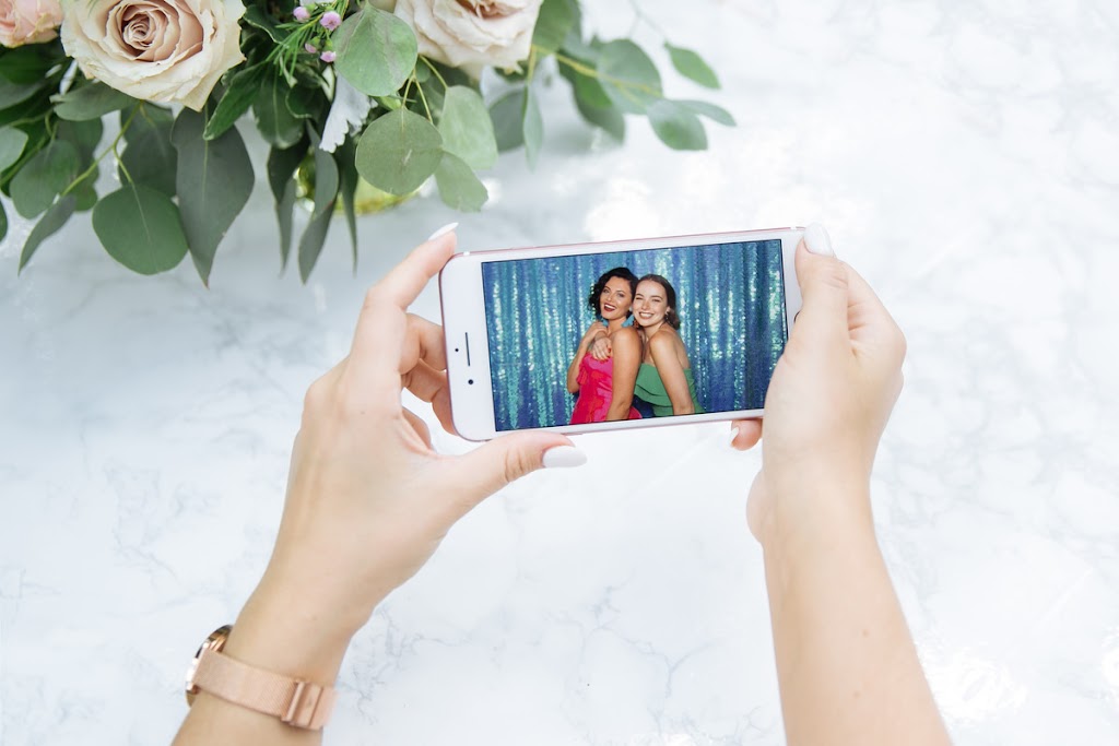 Bellissi Booth Photobooth | 38 Dufferin St, Welland, ON L3C 4K4, Canada | Phone: (905) 246-2935