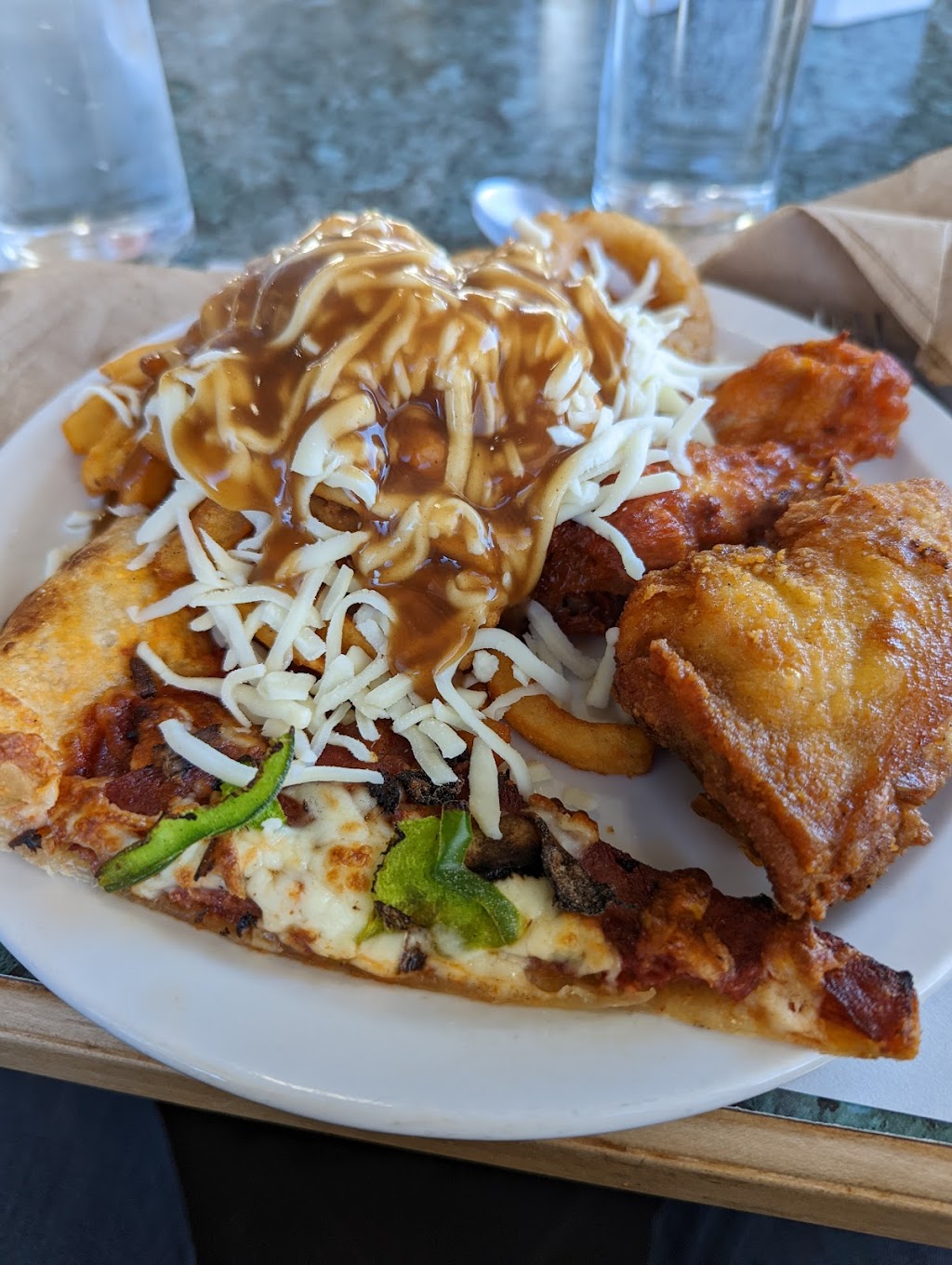 Le Buffet Du Dragon | 349 Rue Témiscouata, Rivière-du-Loup, QC G5R 2Y9, Canada | Phone: (418) 867-4419