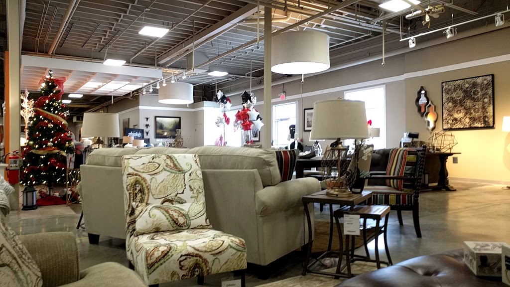 Ashley HomeStore | 707 St Lawrence St, Prescott, ON K0E 1T0, Canada | Phone: (613) 975-1160