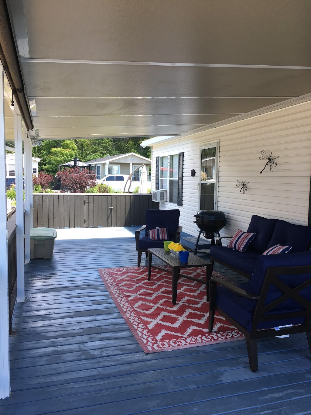 Deluxe Lakeview cottages Sherkston Shores Resort 490 Empire Rd