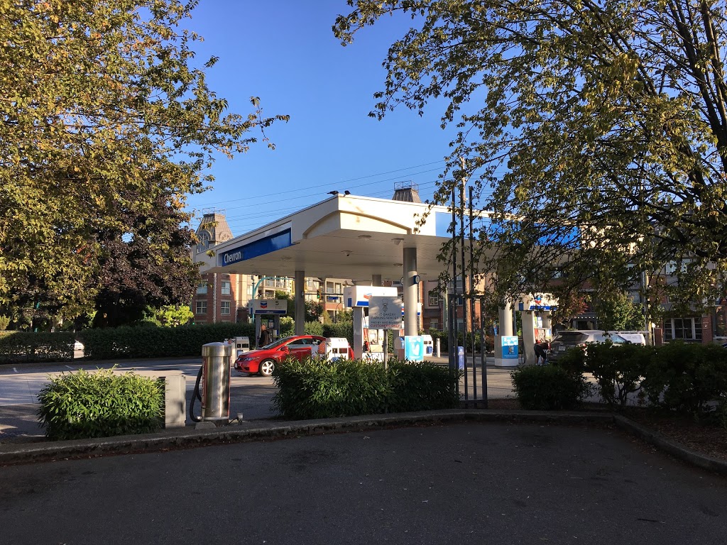 Chevron | 2525 Shaughnessy St, Port Coquitlam, BC V3C 3E9, Canada | Phone: (604) 941-8884