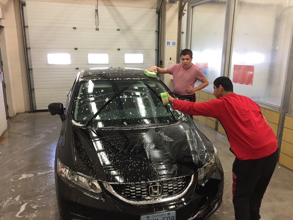 Applewood Car Care | 3675 Thomas St, Mississauga, ON L5M 7E6, Canada | Phone: (905) 363-0579