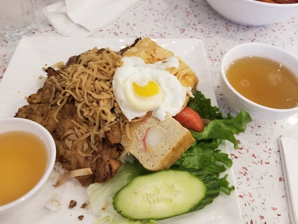 Pho Brothers | 2555 Dixie Rd Unit 15, Mississauga, ON L4Y 4C4, Canada | Phone: (289) 521-8887