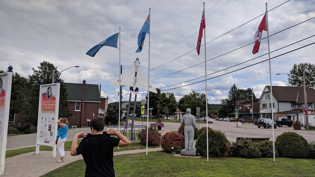 Zurakowski Park | 83 Kelly St #1, Barrys Bay, ON K0J 1B0, Canada | Phone: (613) 756-5673