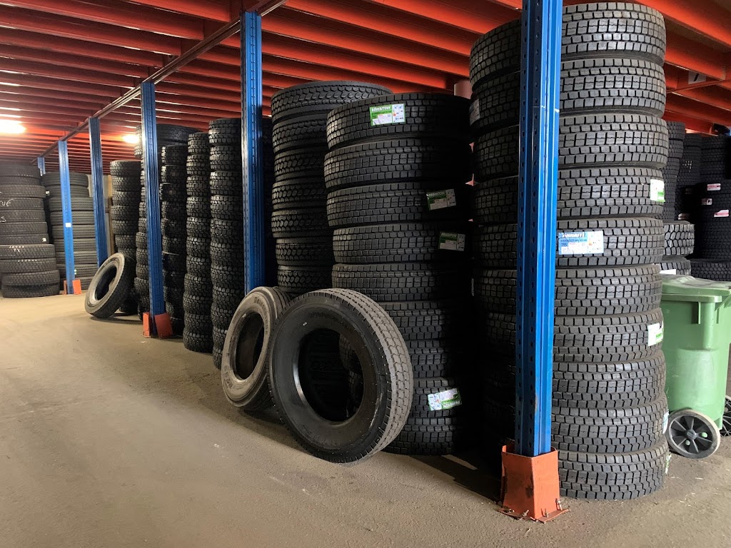 Pneus M C T | 1293 Rue du Parc Industriel, Normandin, QC G8M 4C6, Canada | Phone: (418) 274-3765