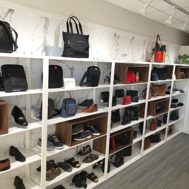 Chaussures Classico | 1392 Rue de Montarville, Saint-Bruno-de-Montarville, QC J3V 3T5, Canada | Phone: (450) 653-9410