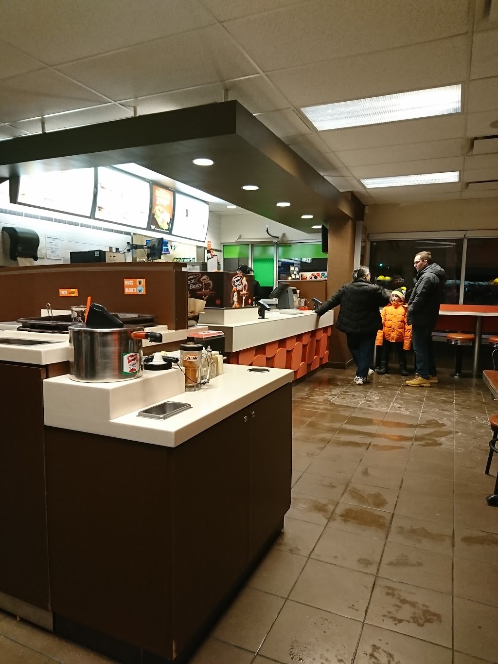 A&W Canada | 1 Lowson Cres, Winnipeg, MB R3P 0T3, Canada | Phone: (204) 488-0588