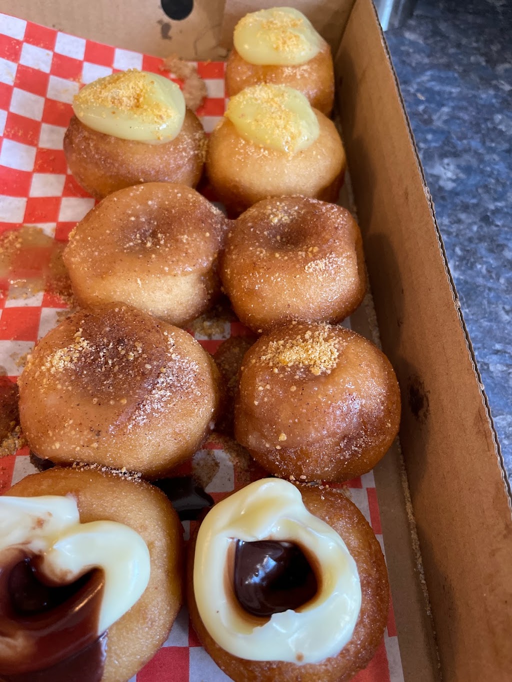 Dockside donuts | 99 Government Wharf Rd Trlr 1, Eastern Passage, NS B3G 1M4, Canada | Phone: (902) 217-7112
