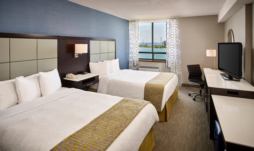 Waterfront Hotel Burlington | 2020 Lakeshore Rd, Burlington, ON L7R 4G8, Canada | Phone: (905) 681-5400