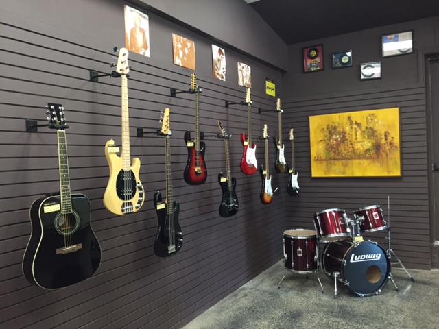 Babadoos Buy Sell Trade | 195 St Paul St W, St. Catharines, ON L2S 2C9, Canada | Phone: (905) 685-7777