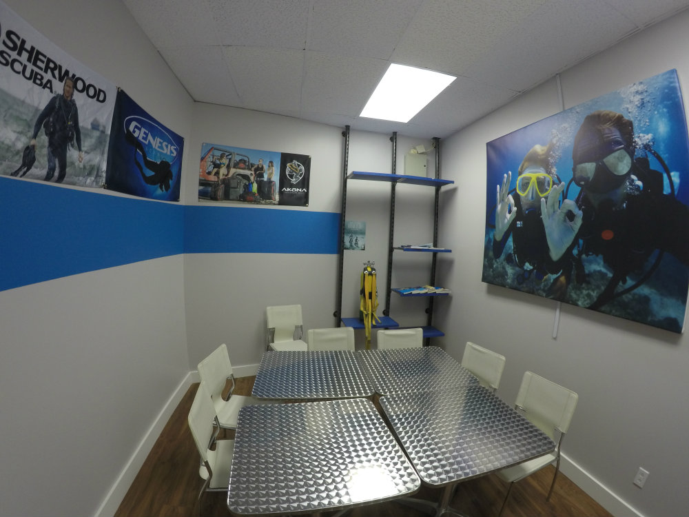 École de plongée Carlos Lopez | 5550 Boulevard des Forges, Trois-Rivières, QC G8Y 1X7, Canada | Phone: (819) 995-3333