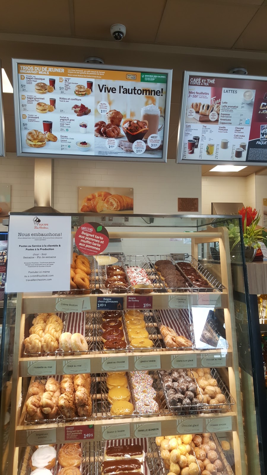Tim Hortons | 1376 Rue du Pont, Saint-Lambert-de-Lauzon, QC G0S 2W0, Canada | Phone: (418) 889-8891