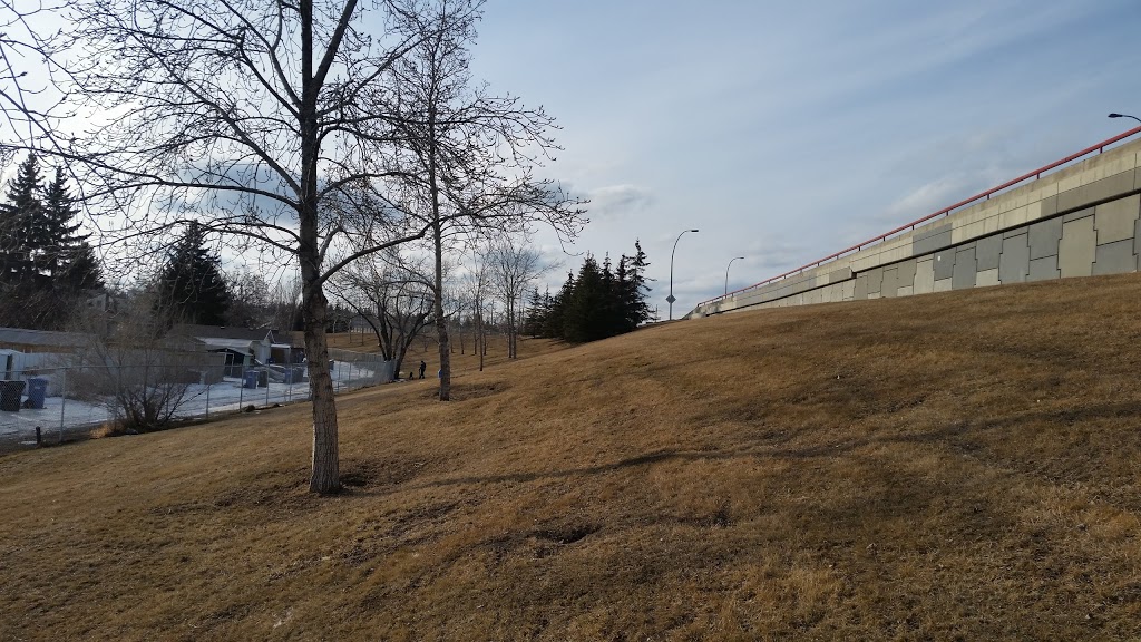 Canyon Meadows Off Leash Area | 1141 Anderson Rd SW, Calgary, AB T2W 1V5, Canada