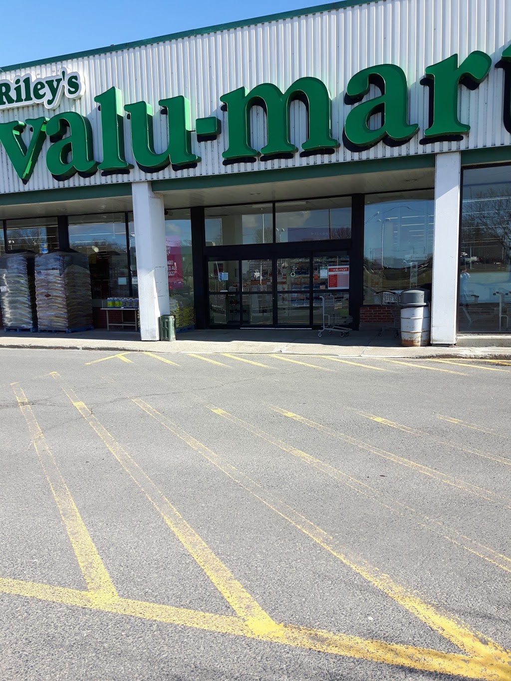 Valu-mart | 5 Main St, Morrisburg, ON K0C 1X0, Canada | Phone: (613) 543-2802