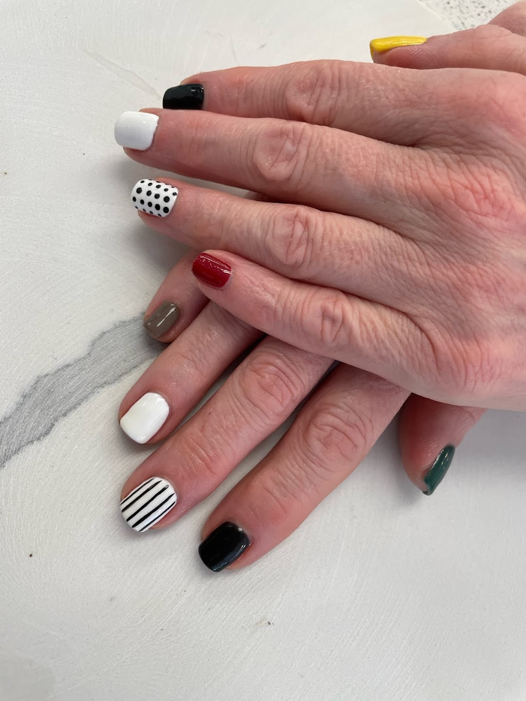 Oasis Nails & Spa | 2018 Oak Bay Ave, Victoria, BC V8R 1E4, Canada | Phone: (250) 590-4089