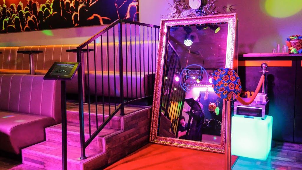 Shiny Memories Toronto | Mirror Photo Booth | 2313 Lake Shore Blvd W, Etobicoke, ON M8V 1A8, Canada | Phone: (416) 522-6710