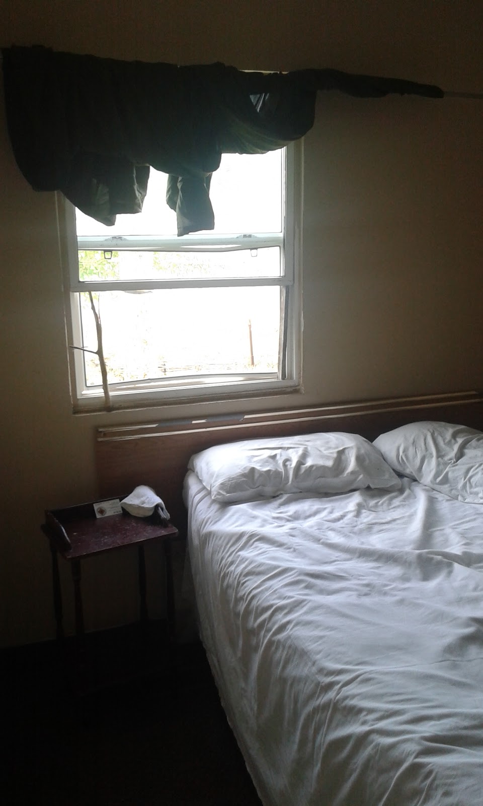 Barrie Motel | 120 Donald St, Barrie, ON L4N 5G7, Canada | Phone: (705) 726-0208