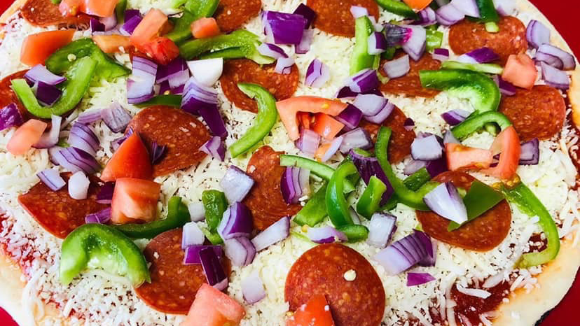Reginos Pizza | 10 Fincham Ave Unit 104, Markham, ON L3P 4C8, Canada | Phone: (905) 472-6002