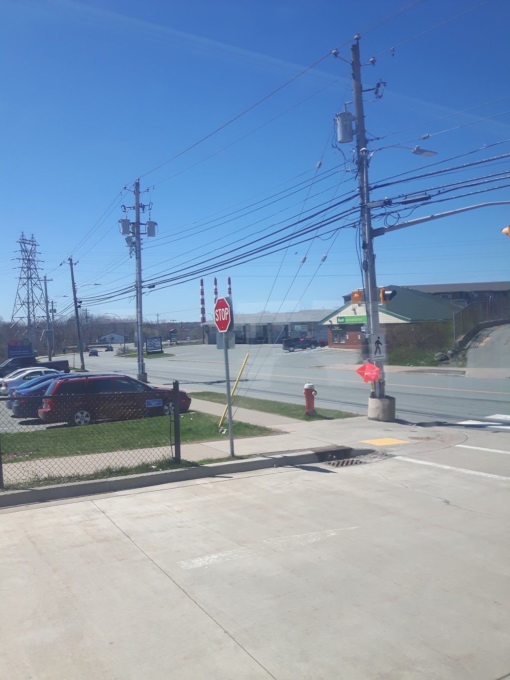Needs Convenience Dartmouth Highfield | 14 Highfield Park Dr, Dartmouth, NS B2A 4S8, Canada | Phone: (902) 466-2258