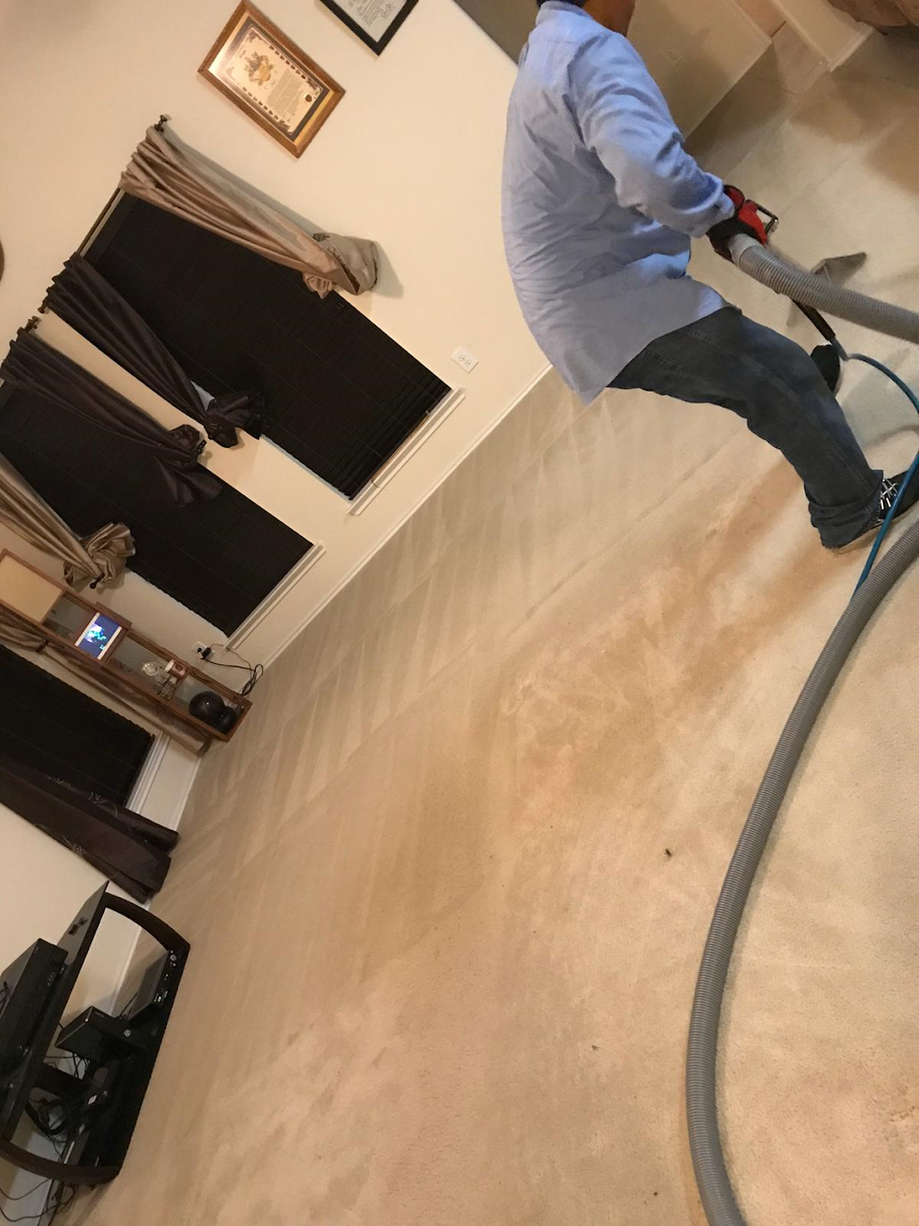 Brampton Carpet Cleaning | 1907 Emerald Ct, Innisfil, ON L9S 2A4, Canada | Phone: (647) 243-1126