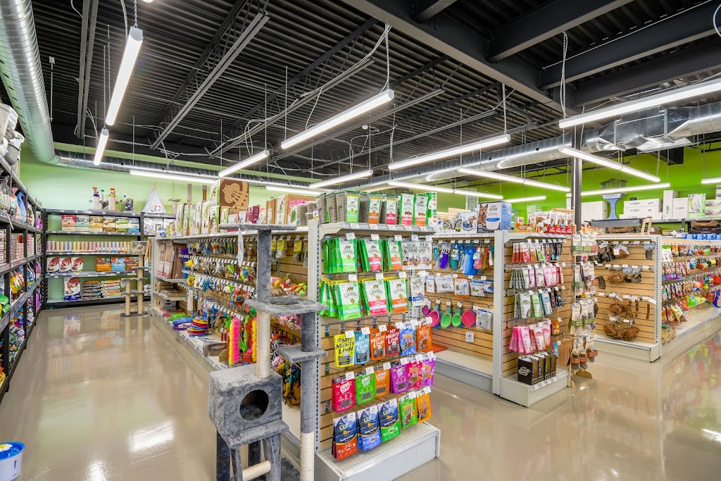 Pattes et Griffes | 190 Bd du Curé-Labelle suite 1b, Sainte-Thérèse, QC J7E 2X5, Canada | Phone: (450) 818-1310