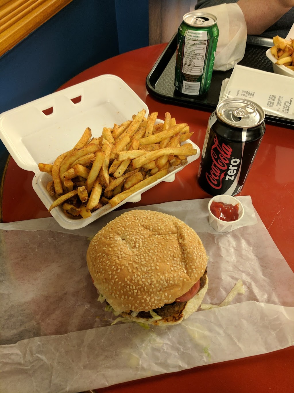 London Burgers | 471 Dundas St, London, ON N6B 1W3, Canada | Phone: (226) 663-3914