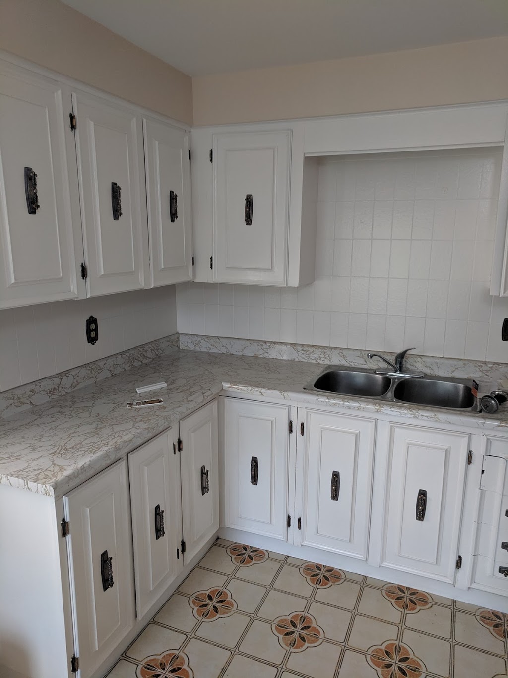 Painters Barrie | 210 Poplar Dr, Barrie, ON L4N 4K9, Canada | Phone: (705) 243-5500