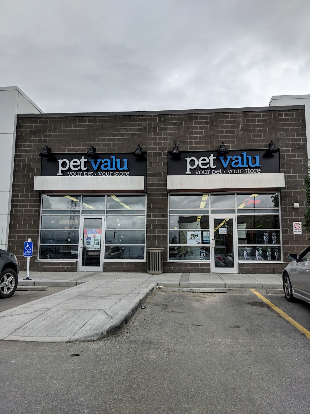 Pet Valu | 15 Sage Hill Plaza NW, Calgary, AB T3R 0S4, Canada | Phone: (587) 755-2252