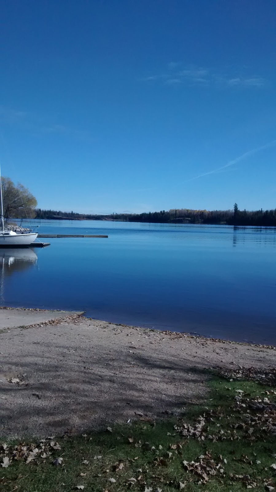 Solo Market | 40 Burrows Rd, Pinawa, MB R0E 1L0, Canada | Phone: (204) 753-2697