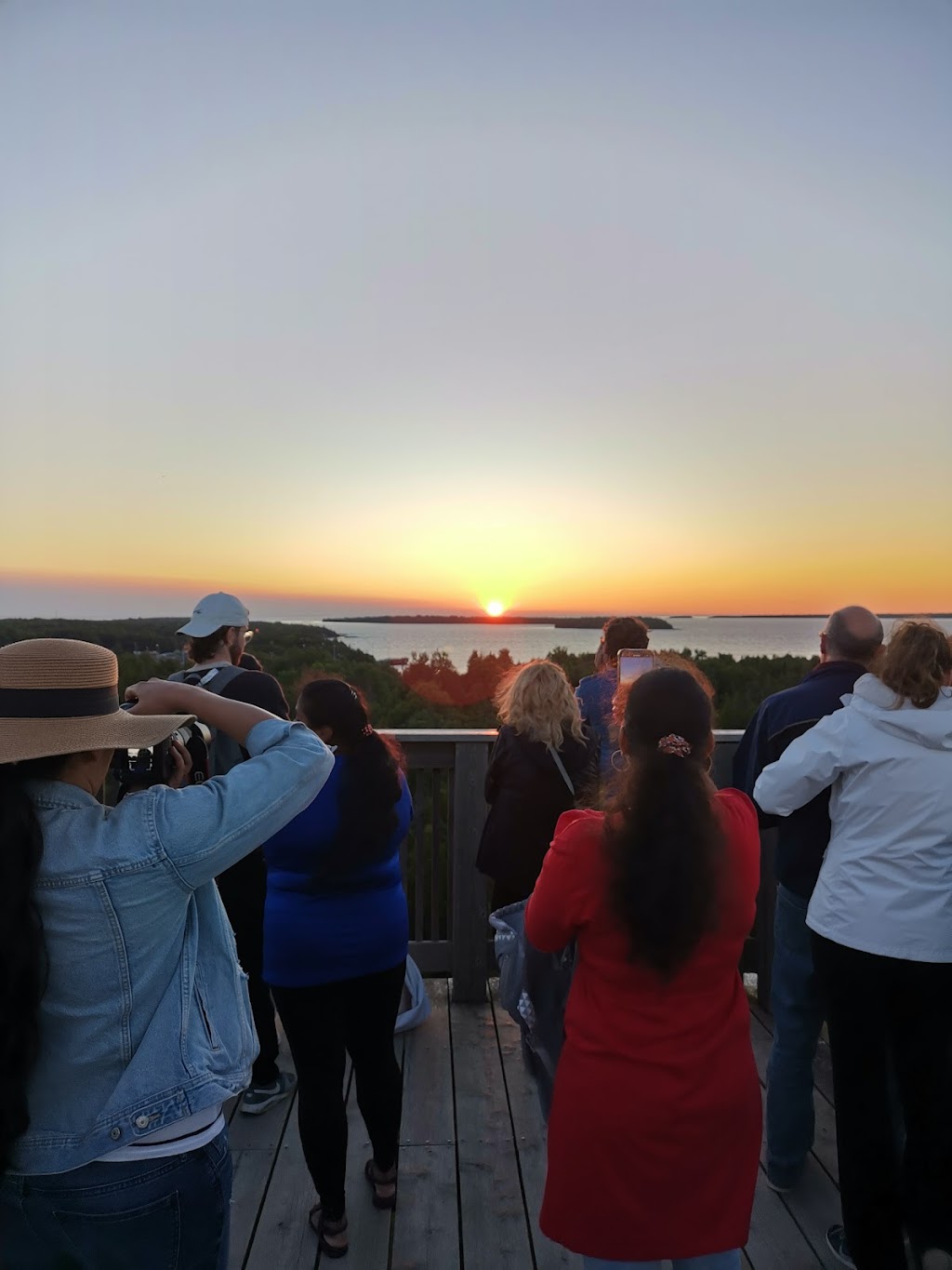 Visitor center watch station | Northern Bruce Peninsula, ON N0H 2R0, Canada | Phone: (519) 596-2689
