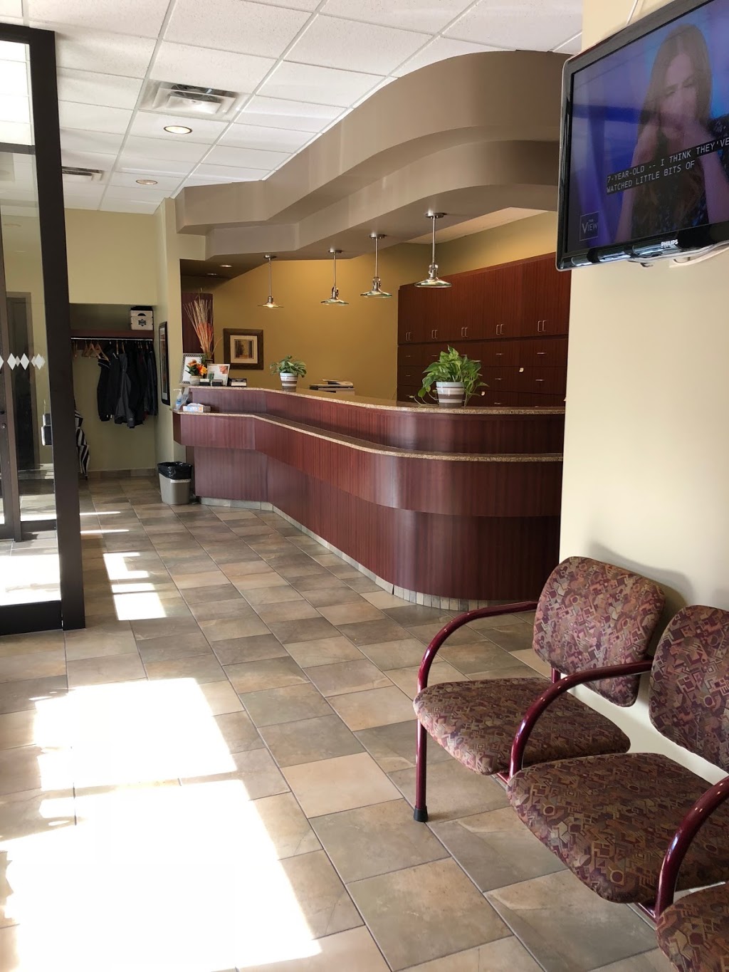 Convent Glen Dental Center | 6384 Fortune Dr, Orléans, ON K1C 1Y9, Canada | Phone: (613) 830-2222