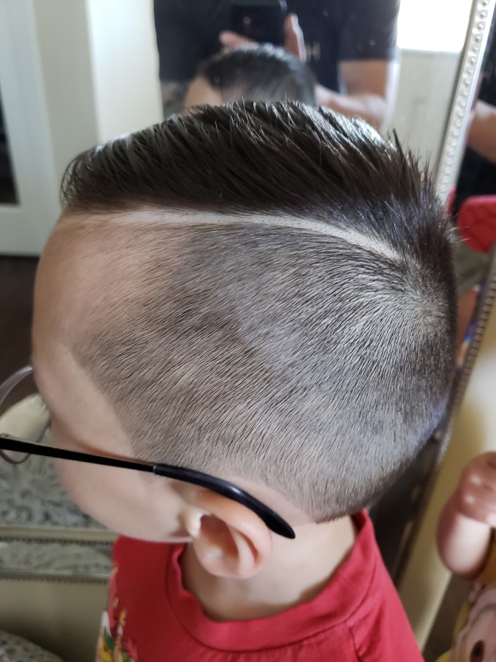 Mr. Barber | 19922 Lessard Rd NW, Edmonton, AB T6M 0T9, Canada | Phone: (780) 486-1233