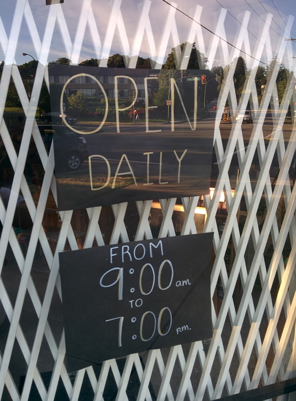 The Local Farm Market | 3190 Blenheim St, Vancouver, BC V6K 4J7, Canada | Phone: (604) 739-8340