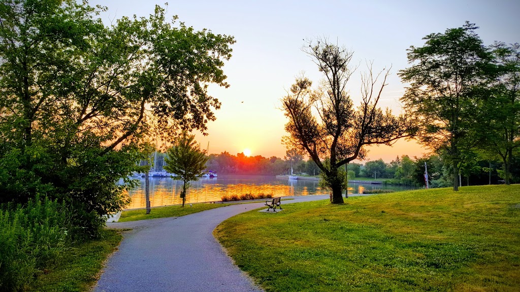 Ashbridges Bay Park | 1561 Lake Shore Blvd E, Toronto, ON M4L 3W6, Canada | Phone: (416) 392-2489