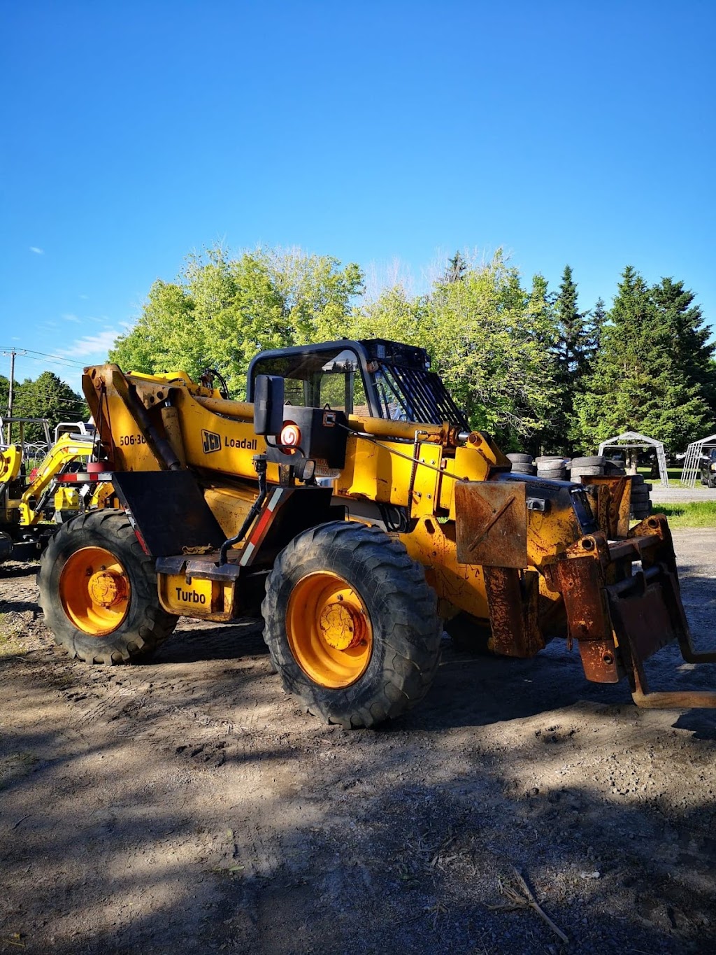 Location de la Côte - Équipements de Chantier | 10711 Bd Sainte-Anne, Sainte-Anne-de-Beaupré, QC G0A 3C0, Canada | Phone: (418) 263-5597