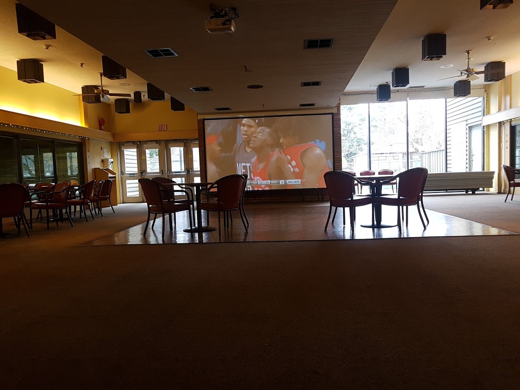 Oak Bay Recreation Centre | 1975 Bee St, Victoria, BC V8R 5E6, Canada | Phone: (250) 595-7946